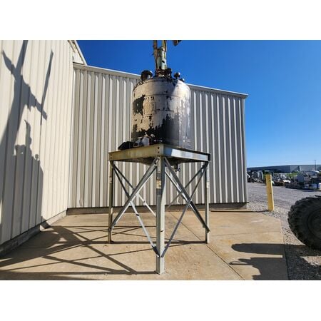 750 gallon Stainless Steel Liquid tank & support stand for Sale ...