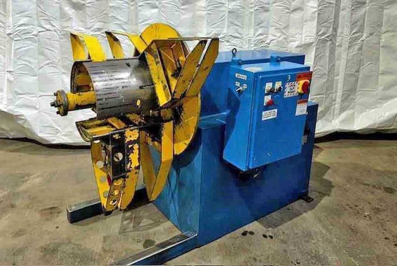 6000 lb. Minster / CHS #R40-12, uncoiler, 12" width, 60" O.D., 20"-25" ID, hydraulic expansion, 3-leaf