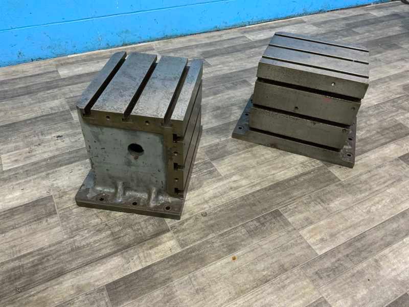 14" x 25" x 12" Herbert DeVleig, T-slotted angle plate
