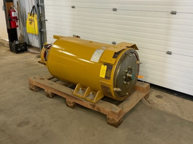 Caterpillar #SR4, generator alternator end for 3412 engine, 600 Volts, 763 amps, new surplus, 2019