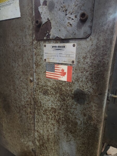 20" Hyd-Mech #V-18, tilting vertical band saw, 20" x 1-1/4" blade, 7-1/2 HP, 2001