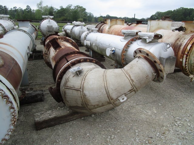1885 sq.ft., 250 psi shell, Atlas Exchanger, 15 psi tube, 401°F shell, 400°F tube, 1988