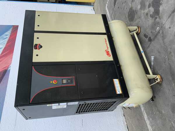 142 cfm, 160 psig, Ingersoll-Rand #IRN40H-CC, vari-speed rotary air ...