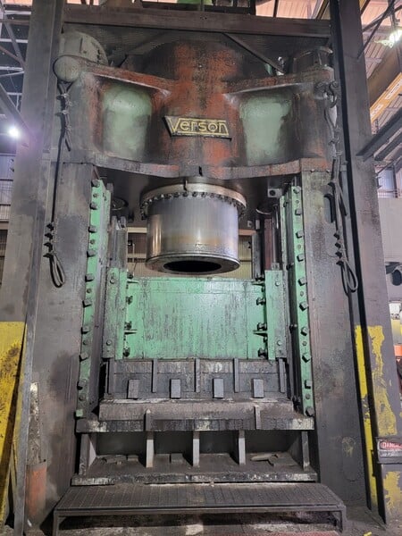 5000 Ton, Verson Press, 96" daylight, 24" Shut Height, 72" stroke of platen