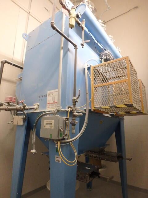 Farr Filtration Systems #10D, Dust Collector, Cartridge Type, Pulse Jet Discharge, 230/460 V