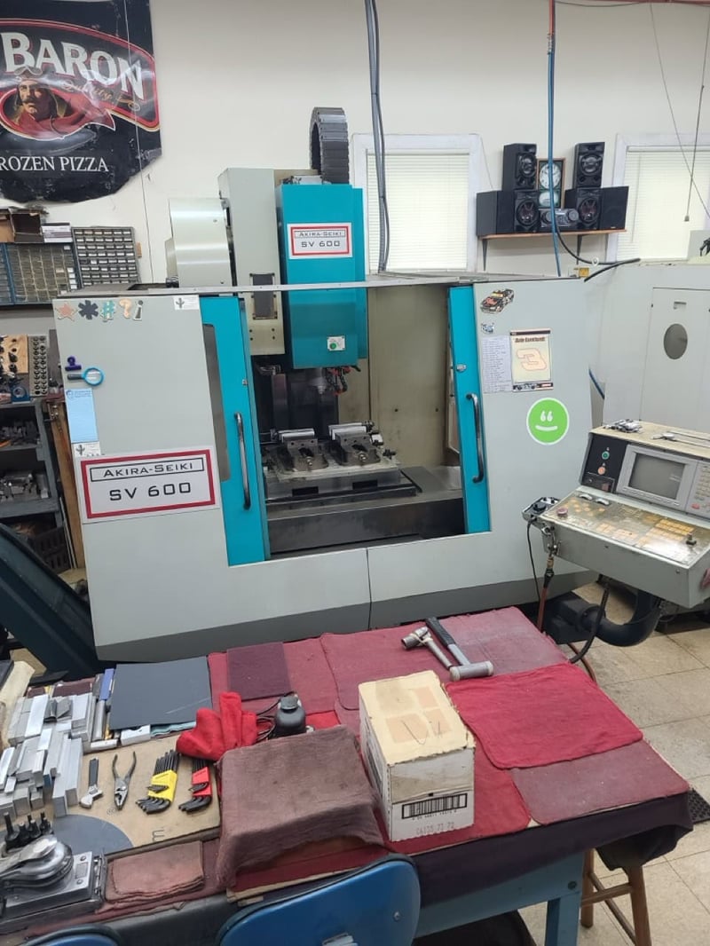 Akira-Seiki #SV600, CNC Vertical Machining Center, 40" X, 24" Y, 24" Z, 48" x 20" Table, 10000 RPM, 15 HP