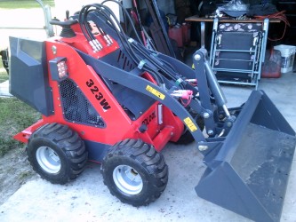 600 lb. SDLOOL #323W, Skid Steer, 42" Bucket, 2023