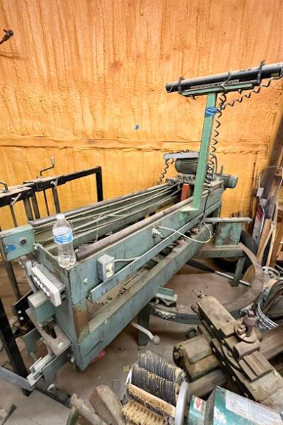 Midwest Automation, Countertop Saw w/ Laser, 18" Blade, 4 HP, 16" W x 12' L Infeed/Outfeed Gravity Feed