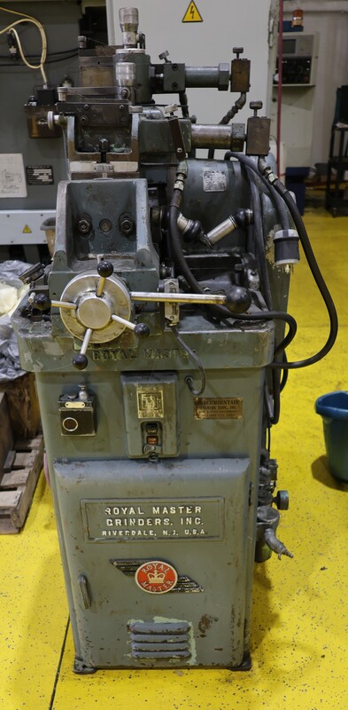 Royal Master No. TG12x4, centerless grinder, 7.5 HP, 500 RPM, 7.5 HP