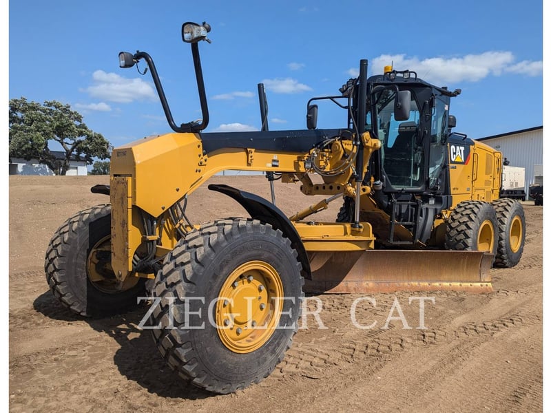 Caterpillar 140M2AWD, Motor Grader, 8570 hours, S/N: R9G00356, 2014