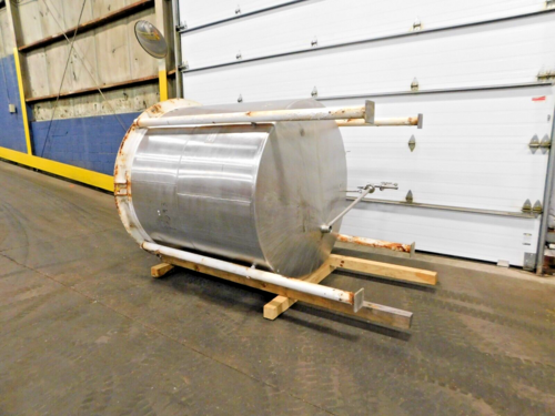 Maple Tanks 620 gallon Maple Leaf, Stainless mixing tank, Lightnin mixer .75 HP, 61 ...