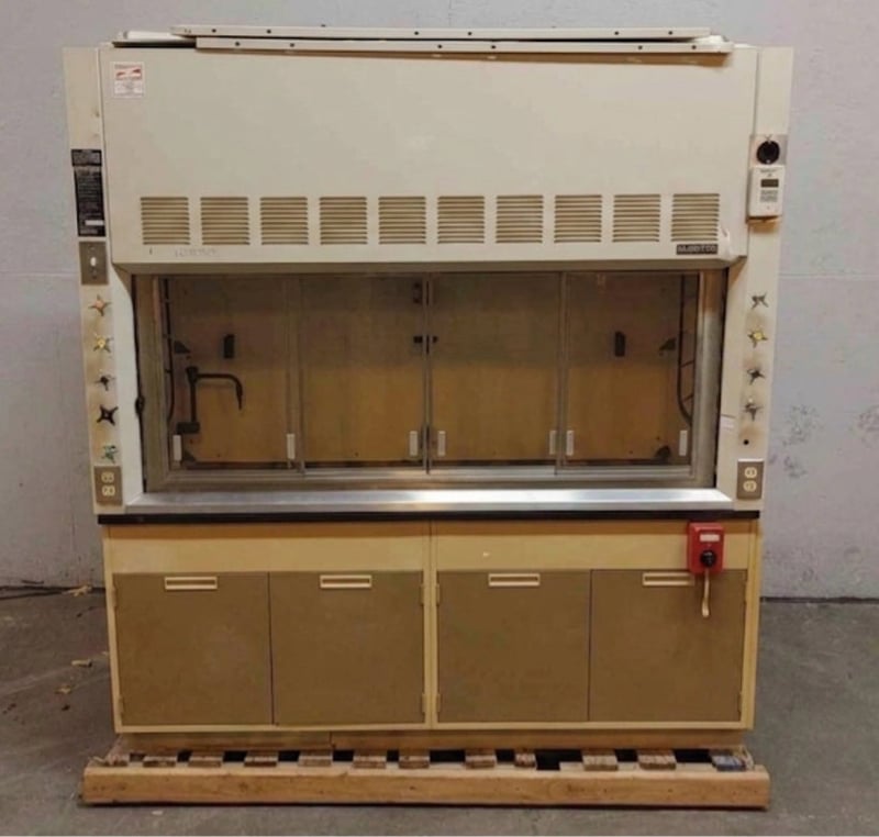 Hamilton, SafeAire Chemical Ducted Fume Hood & Bench, 6' width