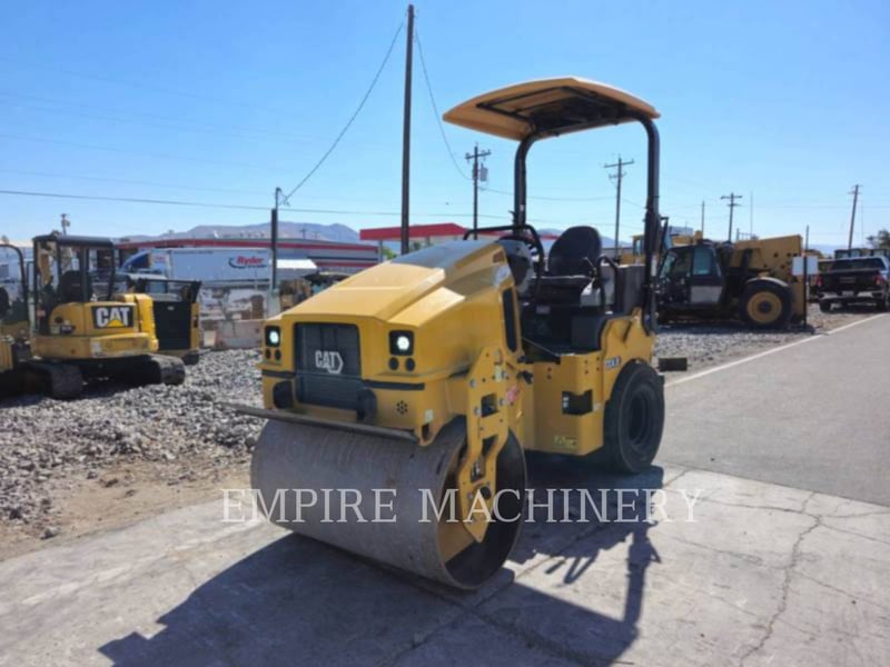 Caterpillar CC4.0-MB, Asphalt Paver, 303 hours, S/N: 65000125, 2022