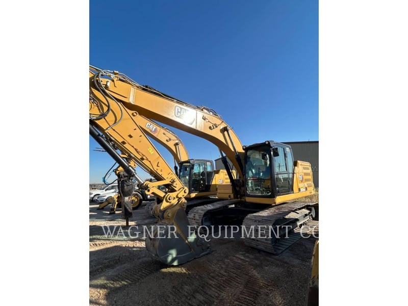 Caterpillar 323, Crawler Excavator, 890 hours, S/N: NDL30154, 2023