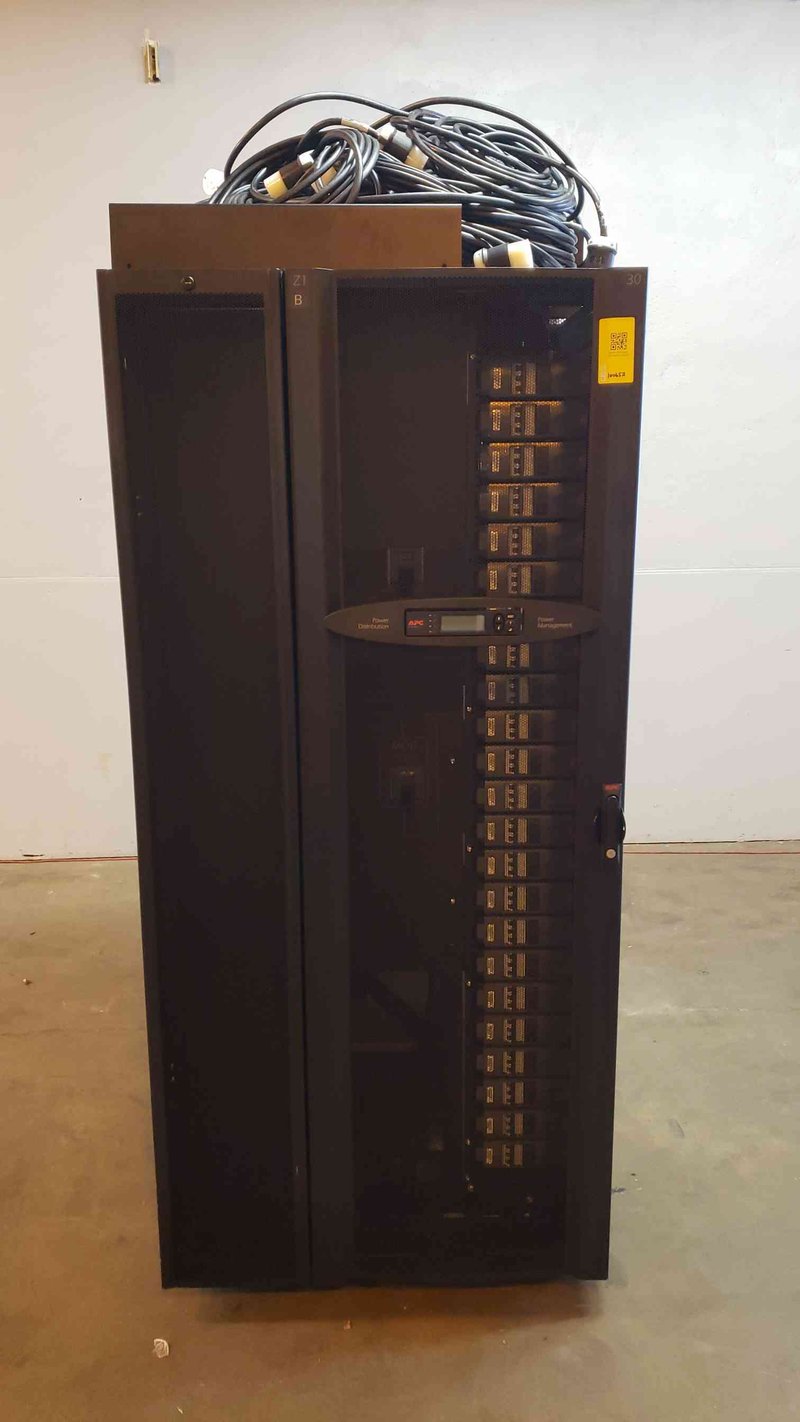 144 KVA APC, PDU w/PMM, smart breaker, 3 phase, 400 Amps, 480 x 208/120 V
