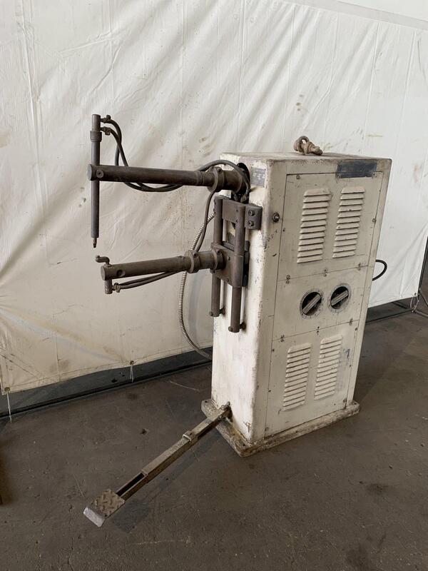 30 KVA Peer #S103, spot welder, 12" throat, 230 V., 8 gauge capacity, Stainless Steel 8028