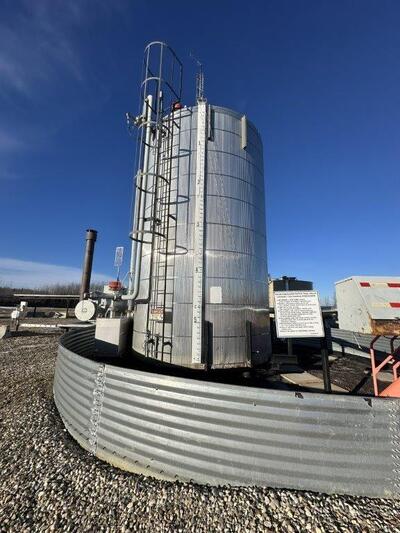 400 bbl Coated Storage Tank, Nusco Supply