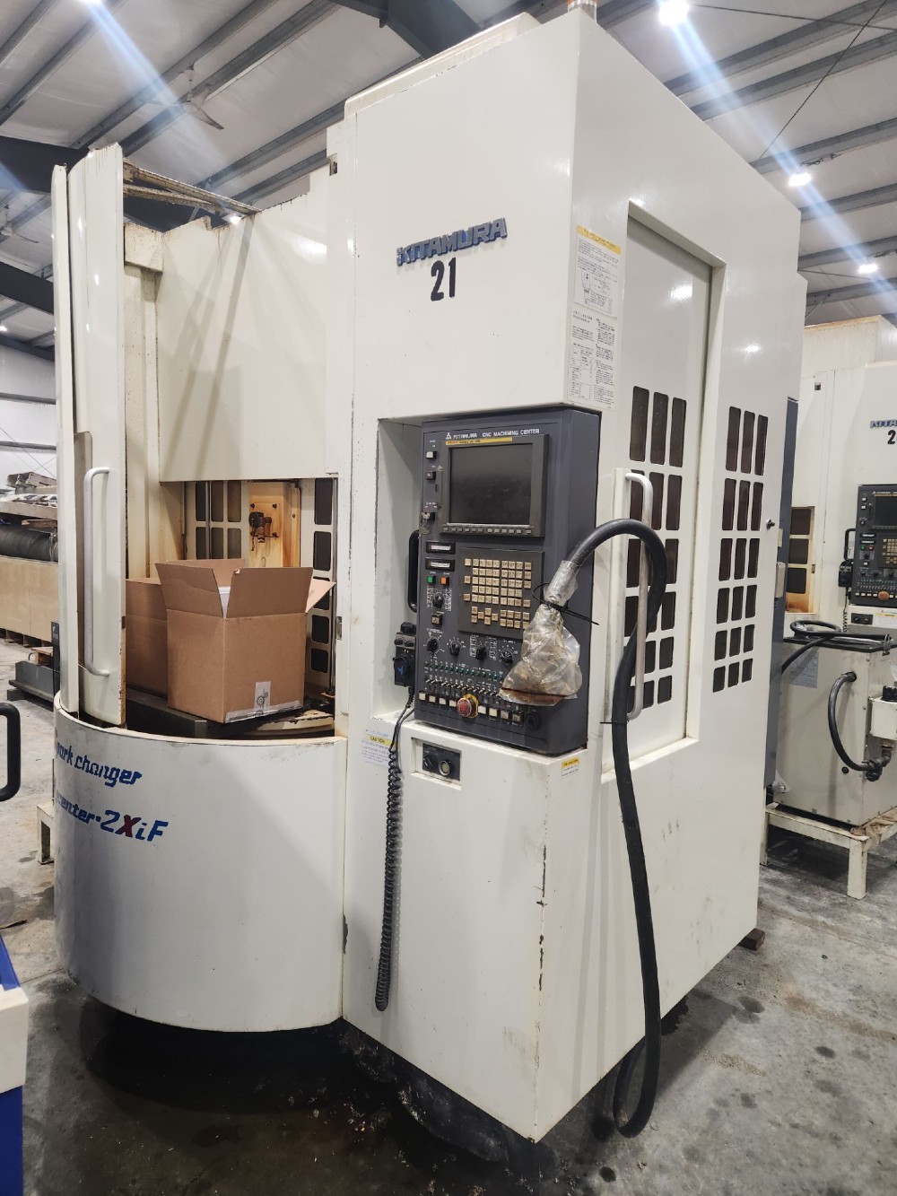 Kitamura #MyCenter-2XiF, Fanuc 16iM, 20" X, 14" Y, 18" Z, 20000 RPM, 24 automatic tool changer, 2007
