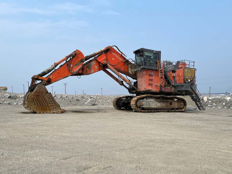 yuuページ Hitachi #EX2600-6, crawler excavator, 1500 HP, 33.2'lift height