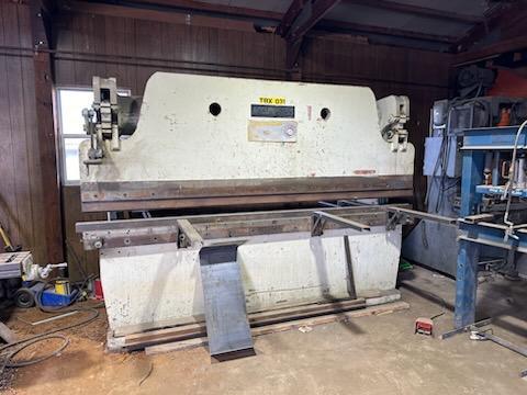 100 Ton, Accurpress #710010, hydraulic press brake, 10' overall, 14" open height, 6" closed height, 8"