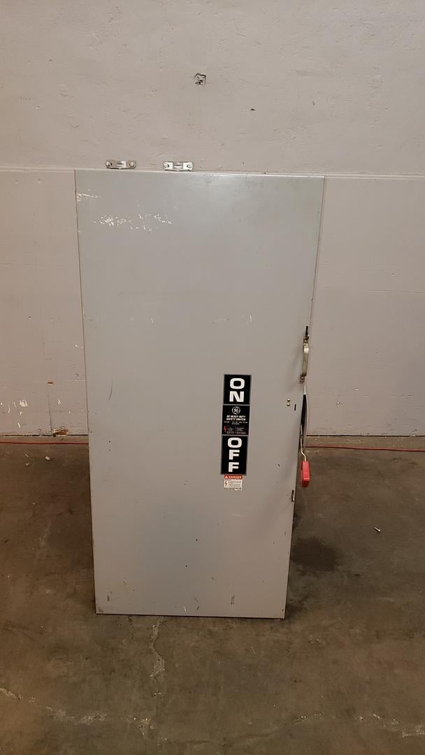 600 Amp. General Electric, Heavy Duty Safety Switch