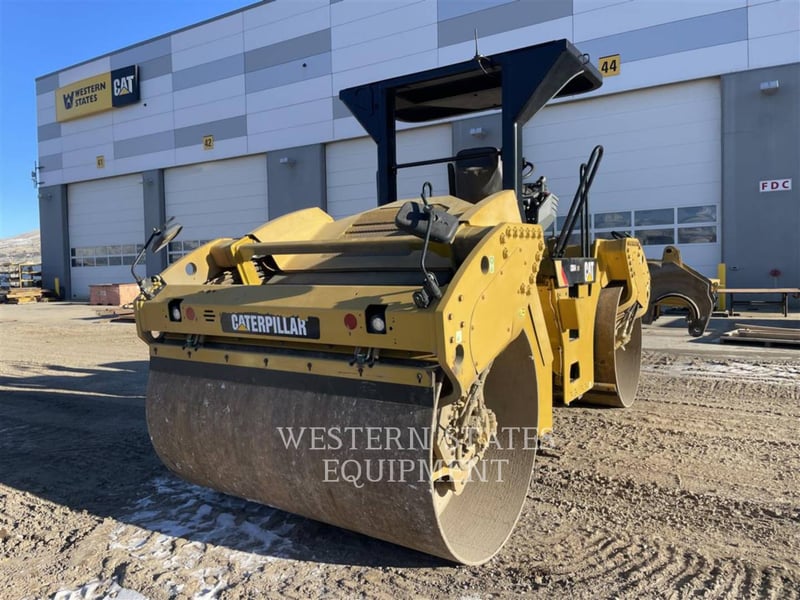 Caterpillar CB54, Twin Drum Roller, 2632 hours, S/N: K3J00242, 2015