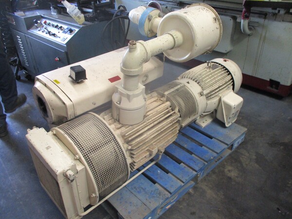 Busch R630 490 CFM, Busch #R5-RC0630, rotary vane vacuum pump, 25 HP motor For ...