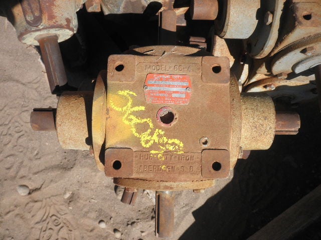 20 HP @ 1150 RPM, Hub City #66-4-GG, Right Angle Gearbox, 2.00 :1 Ratio, 2300 RPM Output