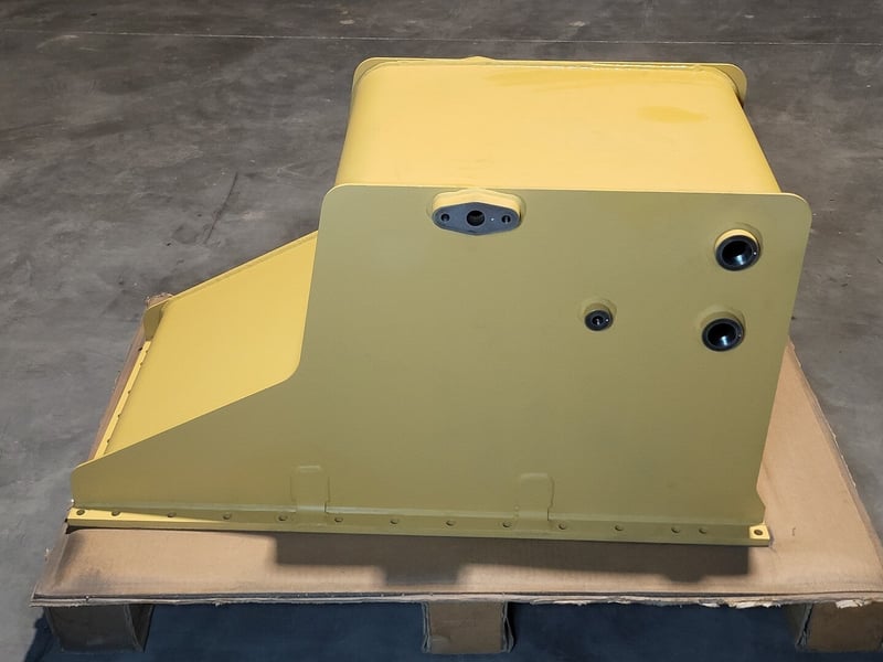 Komatsu #6215-21-5210, pan oil, new surplus