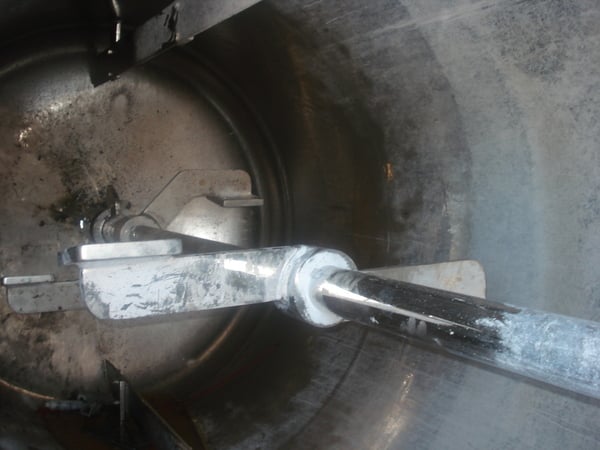 1500 gallon C.H.H. Enterprises reactor, 316L Stainless Steel, 427 psi, Carbon Steel jkt, 142 psi