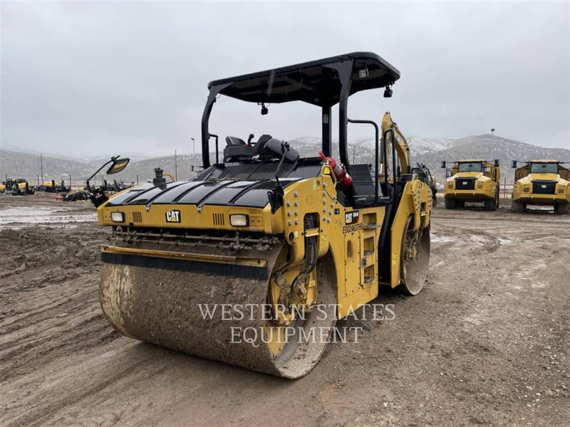 Caterpillar CB64, Twin Drum Roller, 2512 hours, S/N: C5600431, 2018