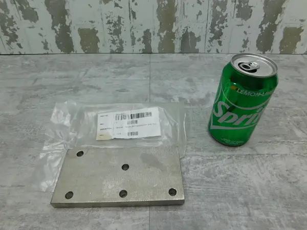 Fisher #GE58656X012, Mounting Bracket for Fisher 657/667 Diaphragm Actuator, 6" x 3.31" Size, 9/16" thick