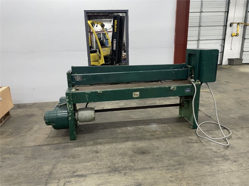 14 gauge x 4' Famco #E12400, shear, 30" H table, 1.5 HP
