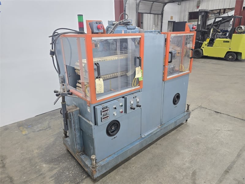 CDS #CCH60-8V-L, Cleated Belt Puller, 8" x 60", 0.35-21 FPM, 2/2 HP dual ABB AC dr, LR, pneu open/close, 460