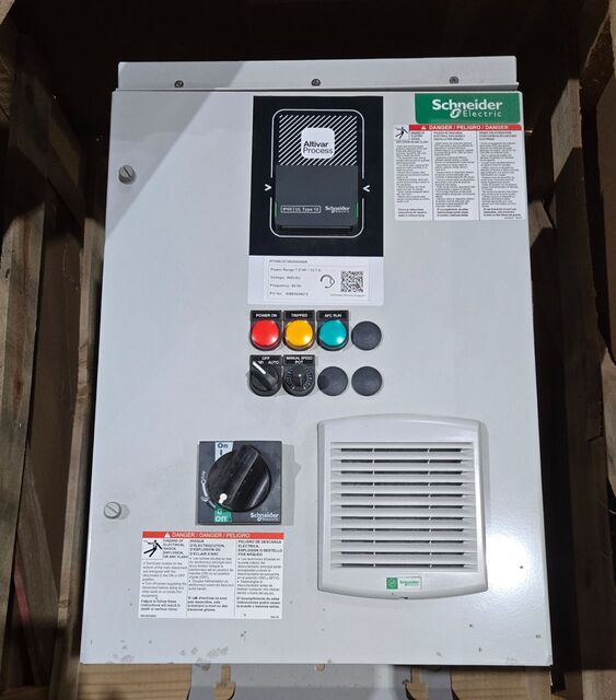 7.5 HP Schneider Electric, ATV660U55T4N2AAWABN, Variable Frequency Drive, 60 Hz, 12.7 Amps, 460 V