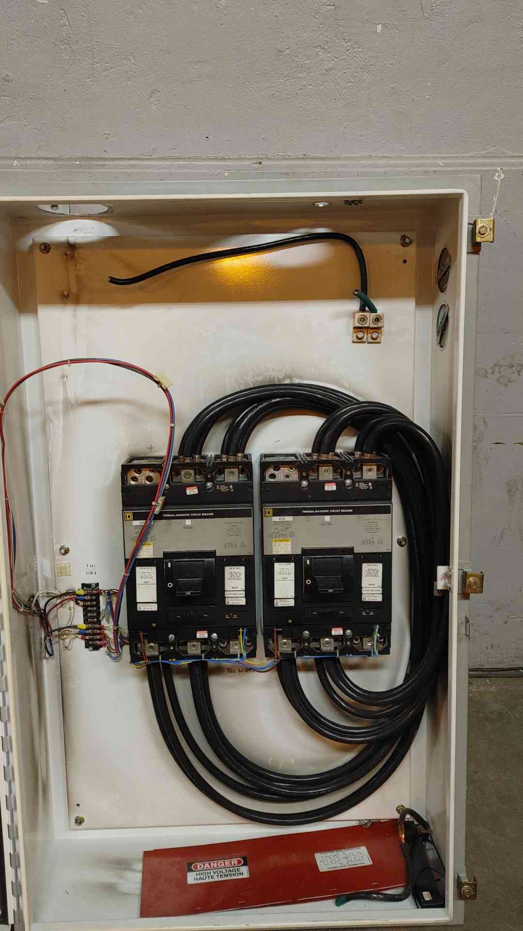 600 Amps, Square D, MHL36600, Double throw breaker cabinet For Sale ...