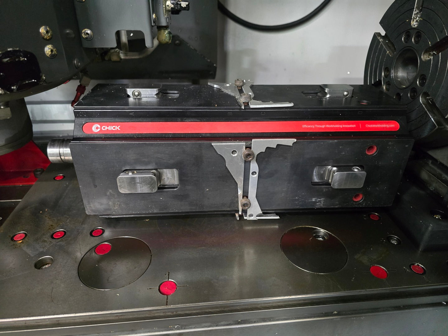 Chick #5ML-1040-41, horizontal machining multilock vise, serial ...