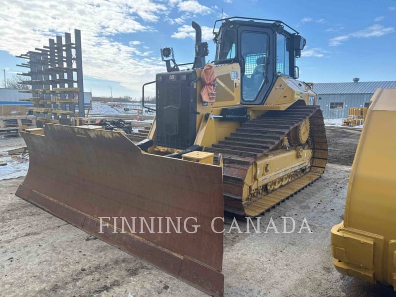 Caterpillar D5-17, Crawler Dozer, 811 hours, S/N: Z6A01997, 2023