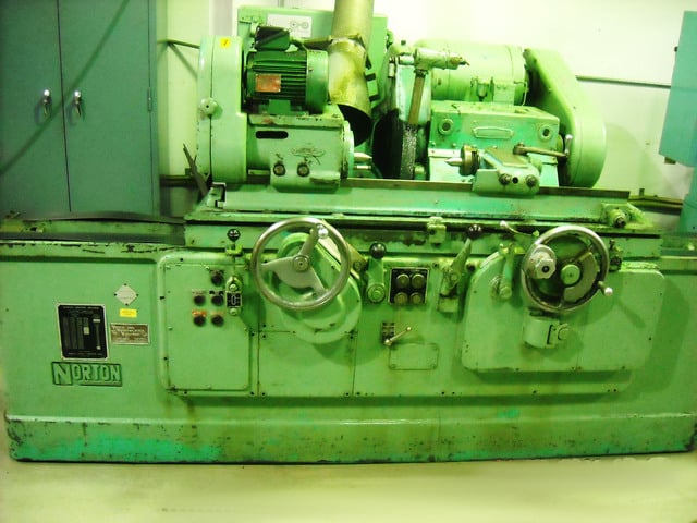 6" x 30" Norton #CTU, plain cylindrical grinder, 24" x 2" x 12" grinding wheel, 2-240 IPM, 7.5 HP, 1800 RPM