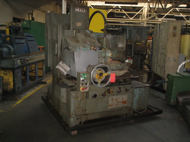 Heald #261, rotary surface grinder, 18.5" swing, 17.5"/16" chuck, 14" x 1.5" x 5" wheel, 8" grinding stroke