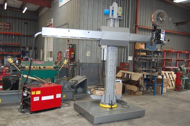 6' x 6' Lincoln, electric subarc welding manipulator, 600 amp, complete ready to weld