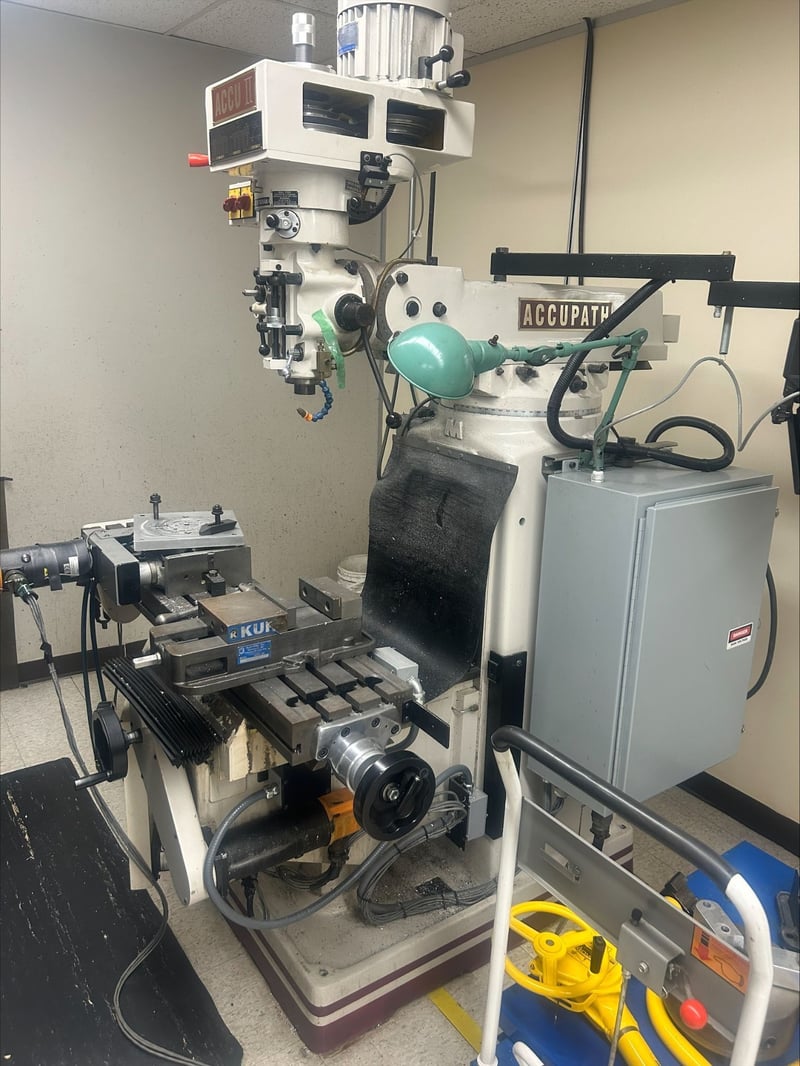 Accupath II #AC-3S, CNC vertical mill, 160-5600 RPM, 2-Axis, rotary table, Kurt vise, 2007