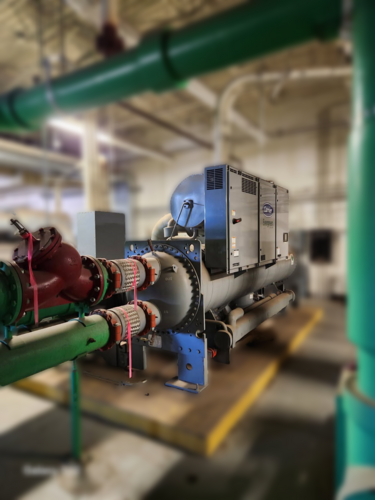 500 Ton, Carrier #23XRV5556NRAA50-S, Water-Cooled Chiller, R-134a, oil-free, R05 compressor, 2012