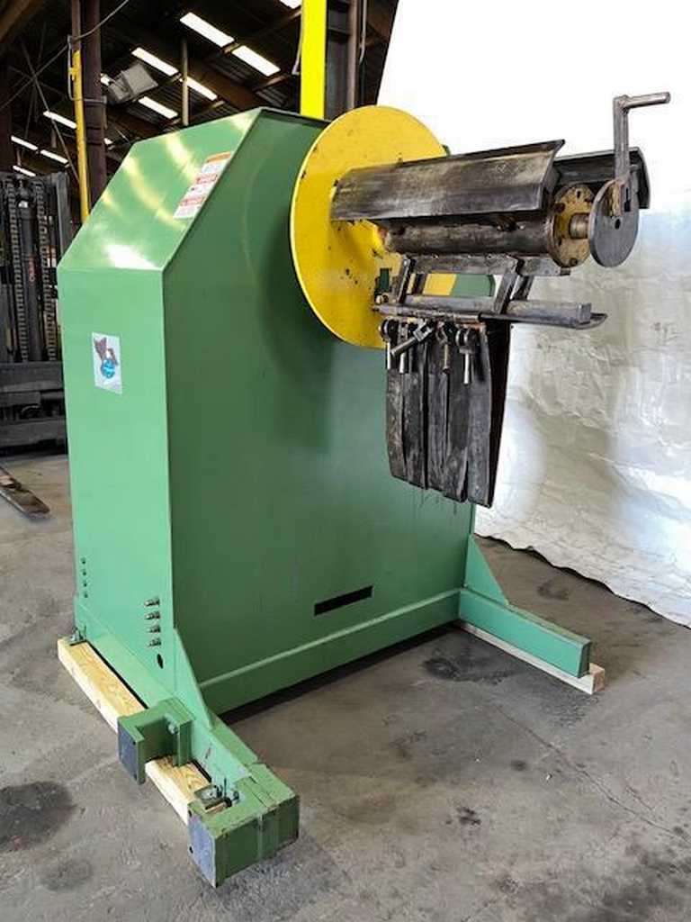 6000 lb. Coe Press Equipment #CPR-PO-6024, motorized uncoiler, 24" width, 15"-21" ID, 3-leafs, 3 coil