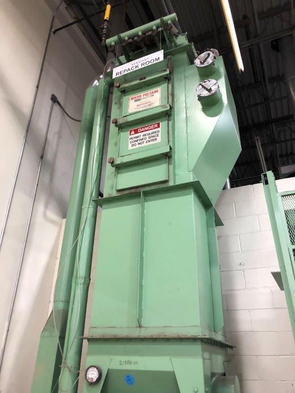 Mikro-Pulsaire dust collector, 3' x 3' x 4' chamber dimensions, 20 HP, 1770 RPM