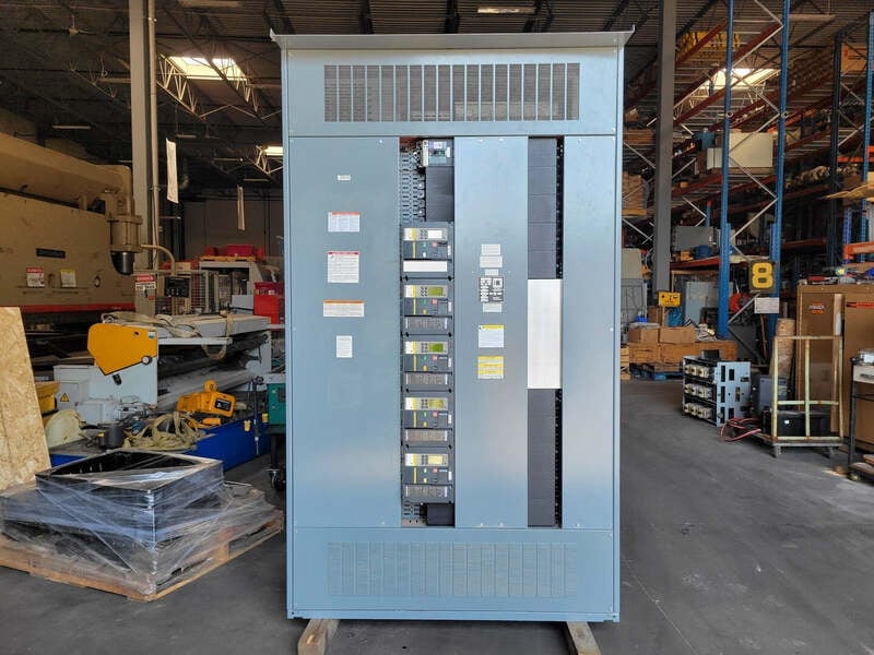 Square D #QED, switchgear unit with 5x circuit breaker PJ400, 3000 amp, 480 Volts, 2019
