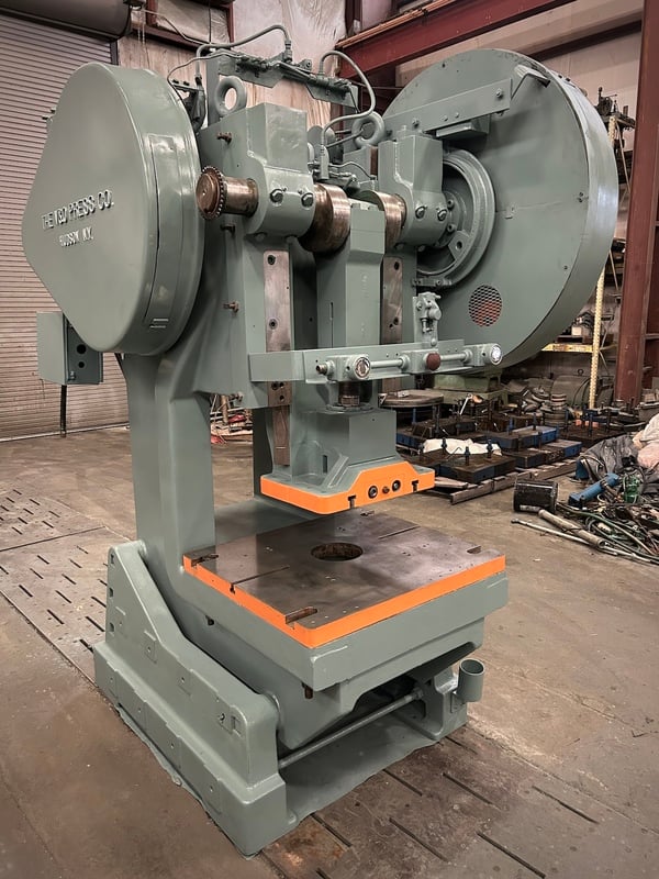 60 Ton, V & O Press #60S, OBI press, 6" stroke, 16" Shut Height, 40-80 SPM, 37" x 32" bed, 3" adj, 24.25" BH