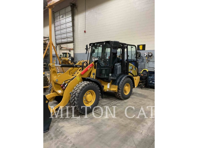 Cat 906, Wheel Loader, 135 hours, S/N: MZ601165, 2024