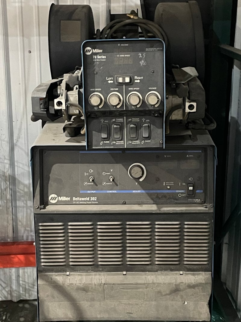 Miller #DeltaWeld-302, Welder w Model 70 Dual Feeder