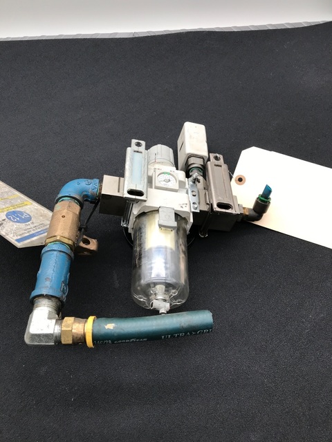 SMC AW40-F04E-B Filter Regulator w/ Assembly USED